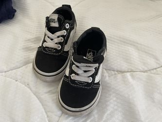 Baby Vans size 4