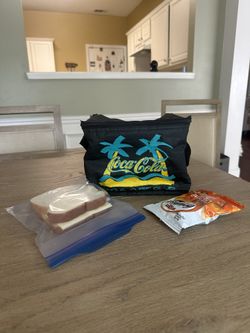 Vintage Coca Cola “Sand & Surf Club” Insulated Lunch Box Coke Black Beach bag