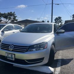 Vendo  volkswagen 2013 Passat SE
