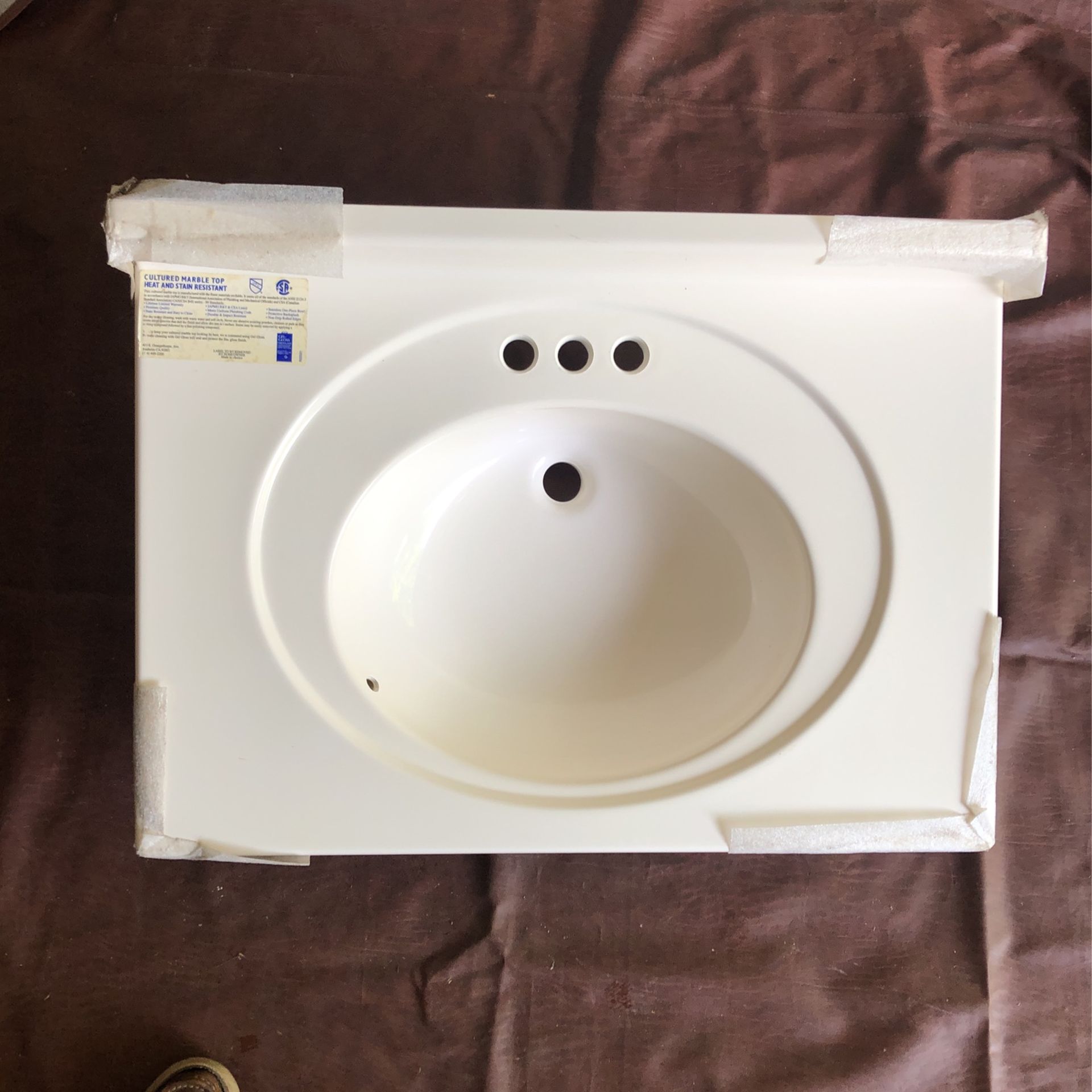 Bathroom Sink. Cultured Marble.