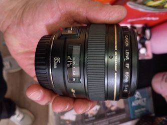 Canon lens