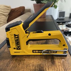 Dewalt 5 In 1 Stapler 