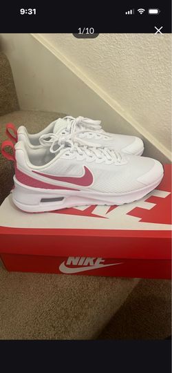 Women’s Nike Air Max Nuaxis run shoes new sz 8