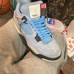 unc 4’s (trade for black cats or buy)