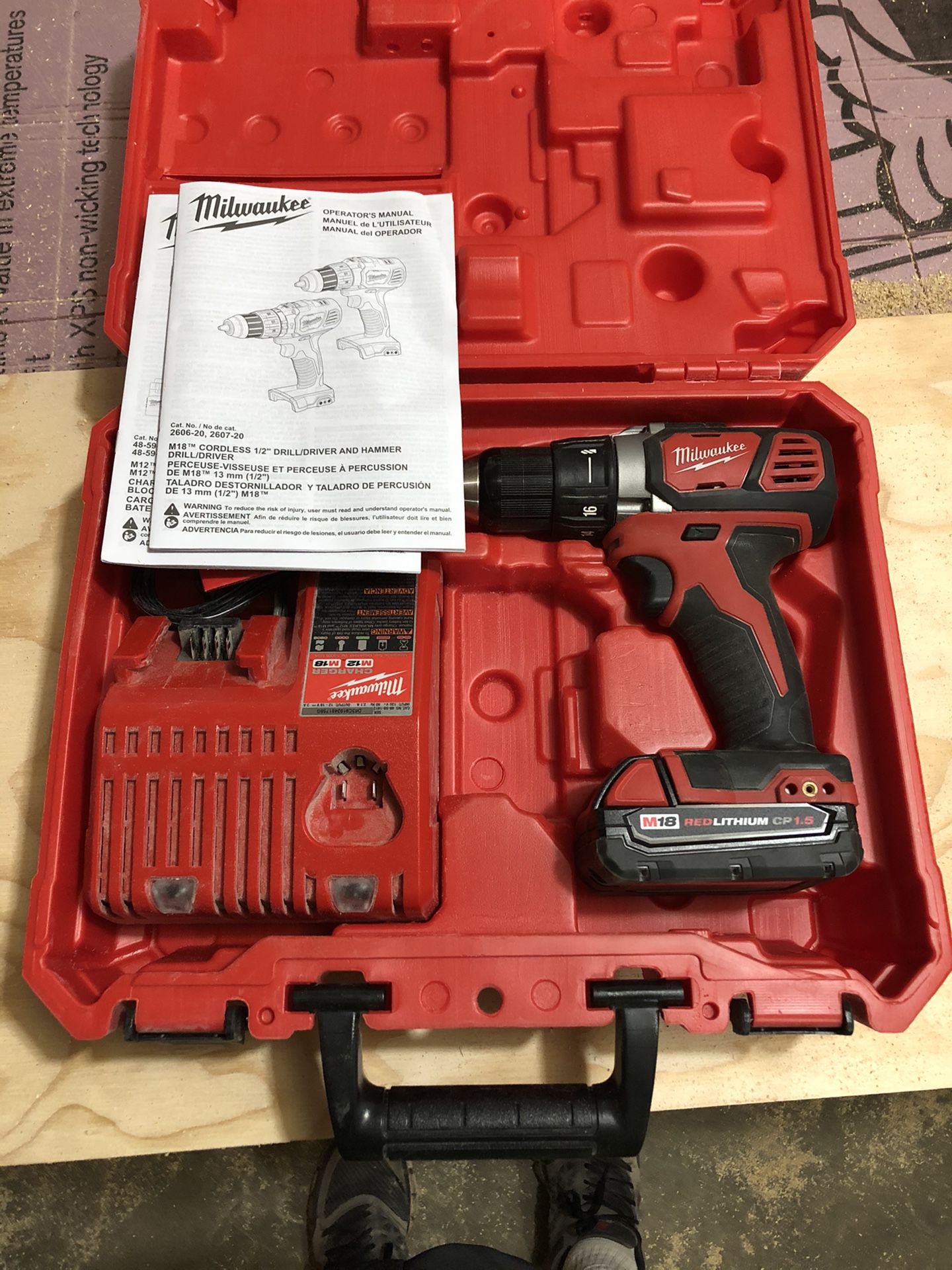 Milwaukee M18 drill/driver, battery, charger and case
