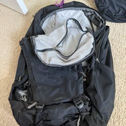 REI Rucksack 60L