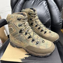 Size 10 Red Wing Irish Setter Waterproof Insulated Boots