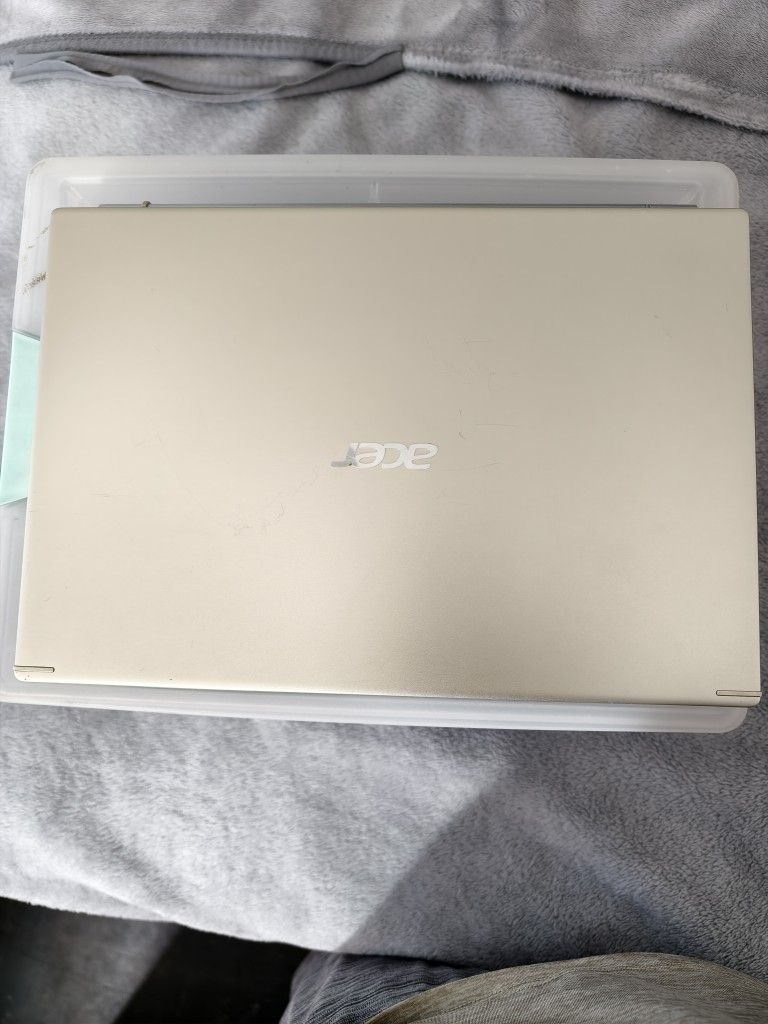 Sale Or Trade For iPad Pro, Laptop Acer Good Conditions, Intel i5, 11th Gen, 8gb Ram