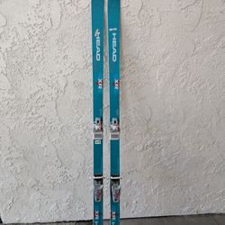 Head skis