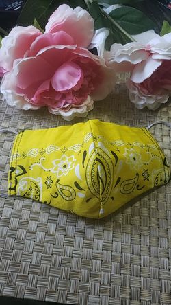 RIVERSIBLE AND WASHABLE BUILT IN FILTER