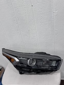  2022-2024 Kia Forte RH Right Side Halogen Headlight OEM