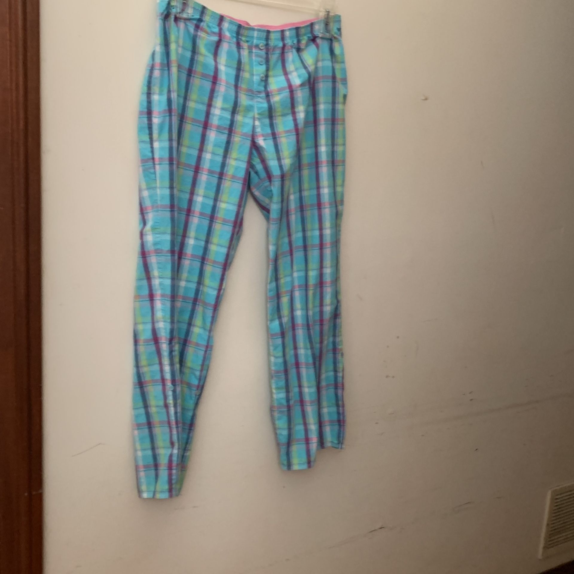 C-109)   Personal Identity Night Pant Size Large$5