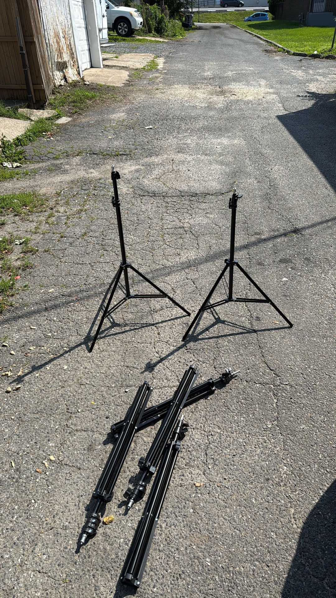 Tri Pods