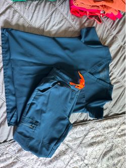 Figs scrubs