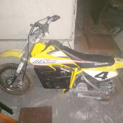 Mini razor dirt bike