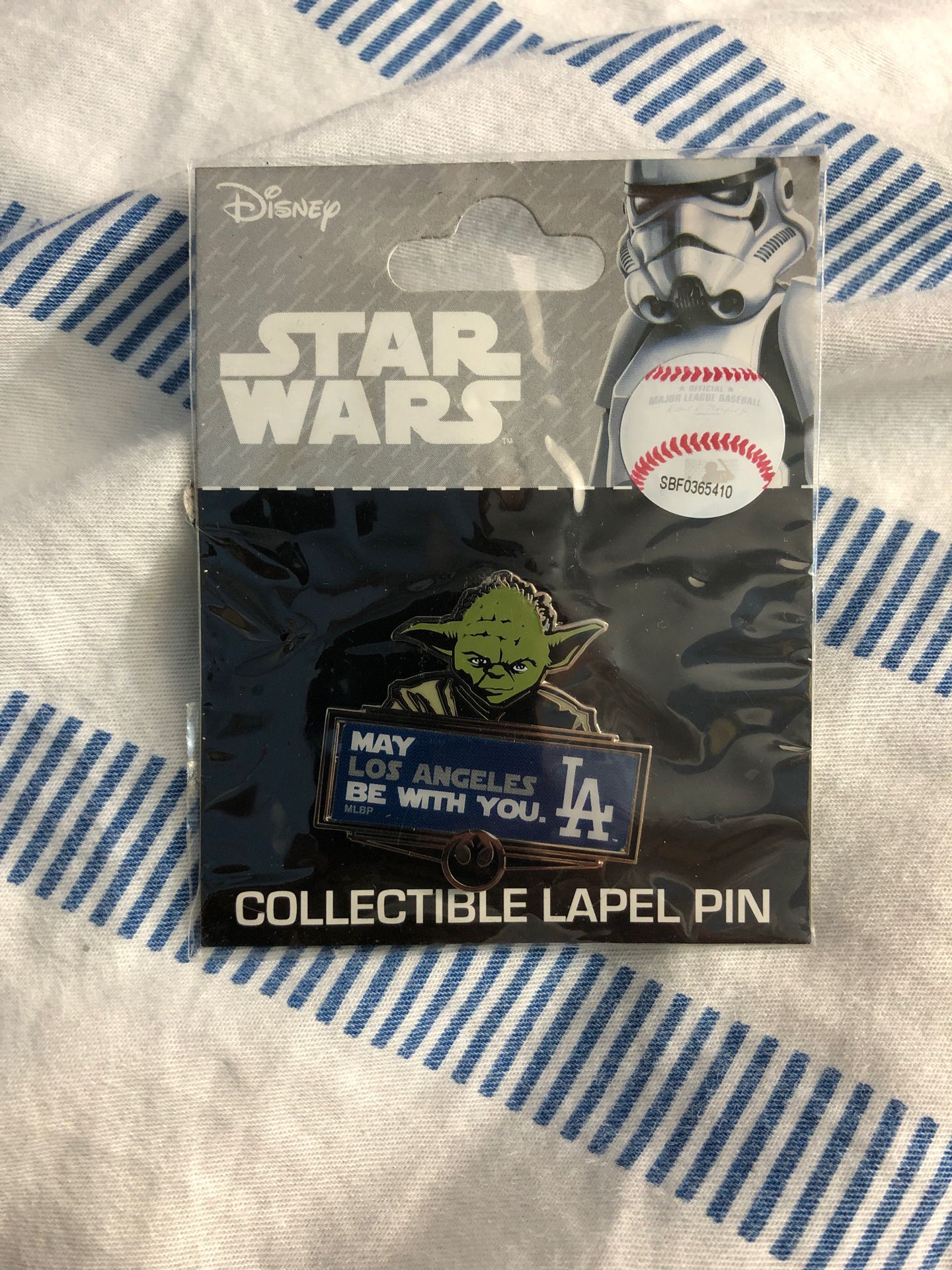 Los Angeles Dodgers Disney Yoda Star Wars pin brand new