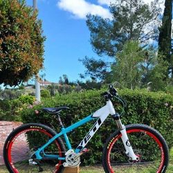 Yeti DJ ( Dirt Jumper) 
*For Sale BEST OFFER or Possible Trade*