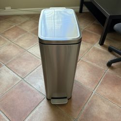 Kitchen Trash Can