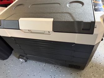 Electric cooler refrigerator Bluetooth controller