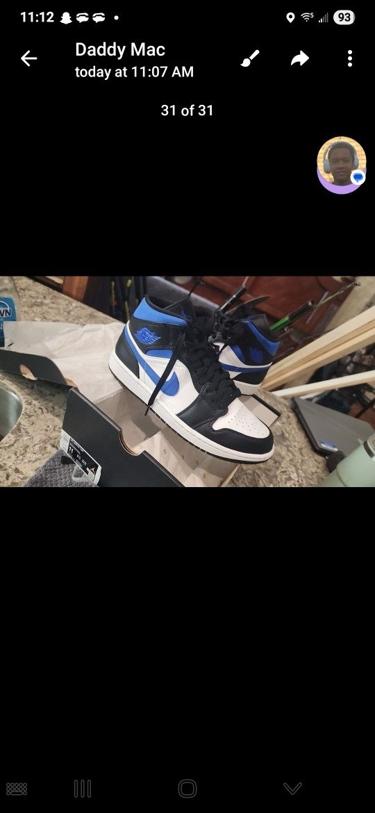 JORDAN 1 MID WHITE BLACK RACER BLUE