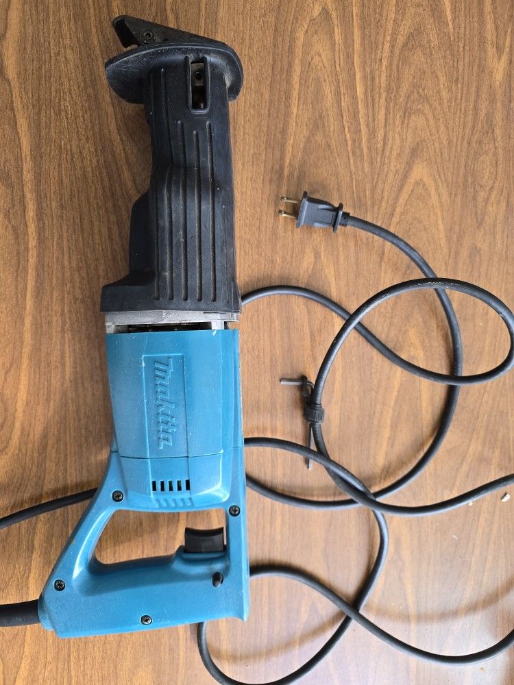 Makita  Recipro Saw JR3000V