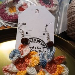 Micro crochet flower earrings 