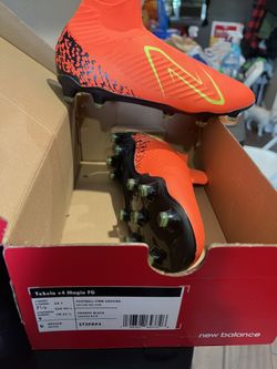 Brand New Cleats Telepathy V4 Magic FG Size 71/2