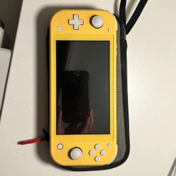 NINTENDO SWITCH LITE 