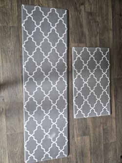 Set of 2 Gray Patterned Floor Mats