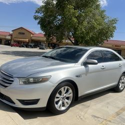 2012 Ford Taurus 