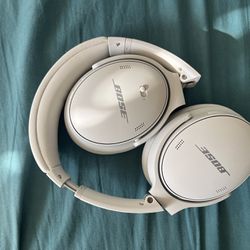 Bose Noise Cancellation Headphones Quite Comfort