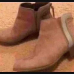 Womens Boots Size 8.5