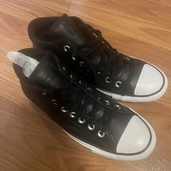 Converse Size 9 Women’s