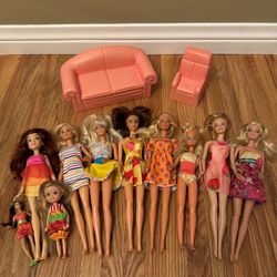Vintage Barbies Dolls & Furniture Toy Lot