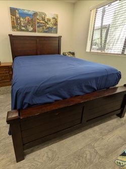 Queen Bed Solid Wood