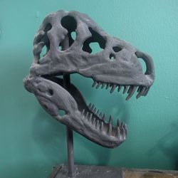 T-Rex Skull Statue 