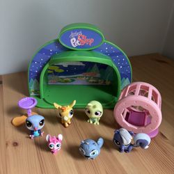 Hasbro Littlest Pet Shop Light Up Cozy Campfire Dome Stage Light Works