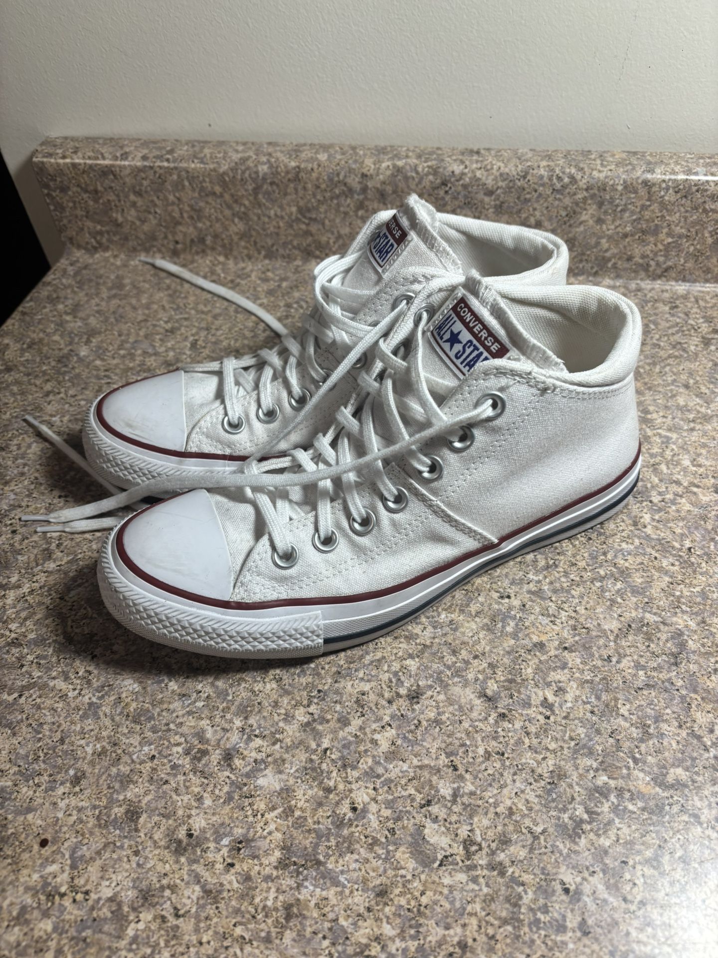 White Converse Size 8