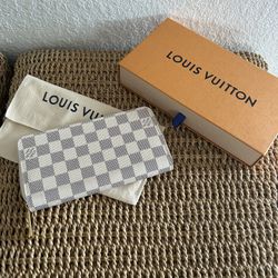 Louis Vuitton for Sale in WA, US - OfferUp