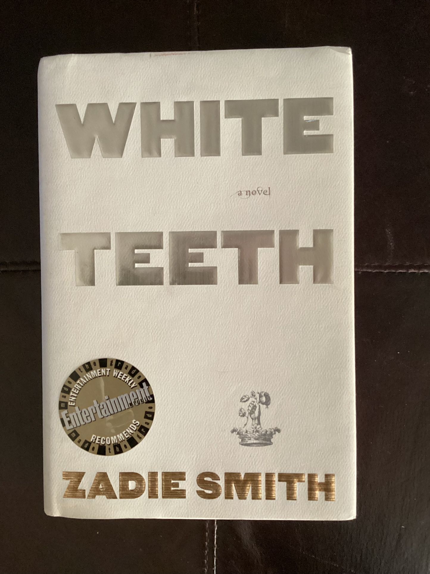 Books … White Teeth .. Zadie Smith .. HB Very Good Condition