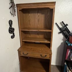 Shelves / open bookcases (2)
