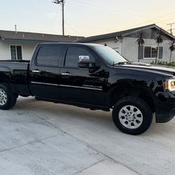 GMC Duramax HD 2500 Denali 2011 
