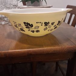 Pyrex Bowl