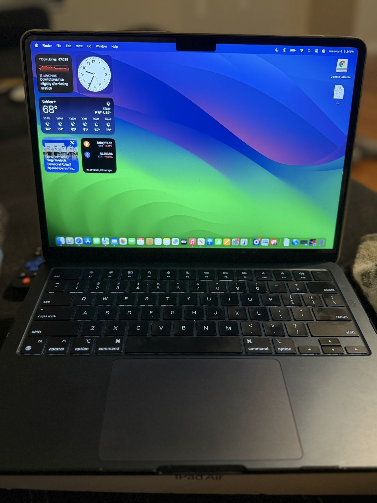 MacBook Air M3 2024