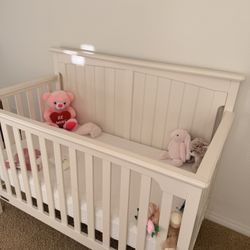  Crib & Mattress 
