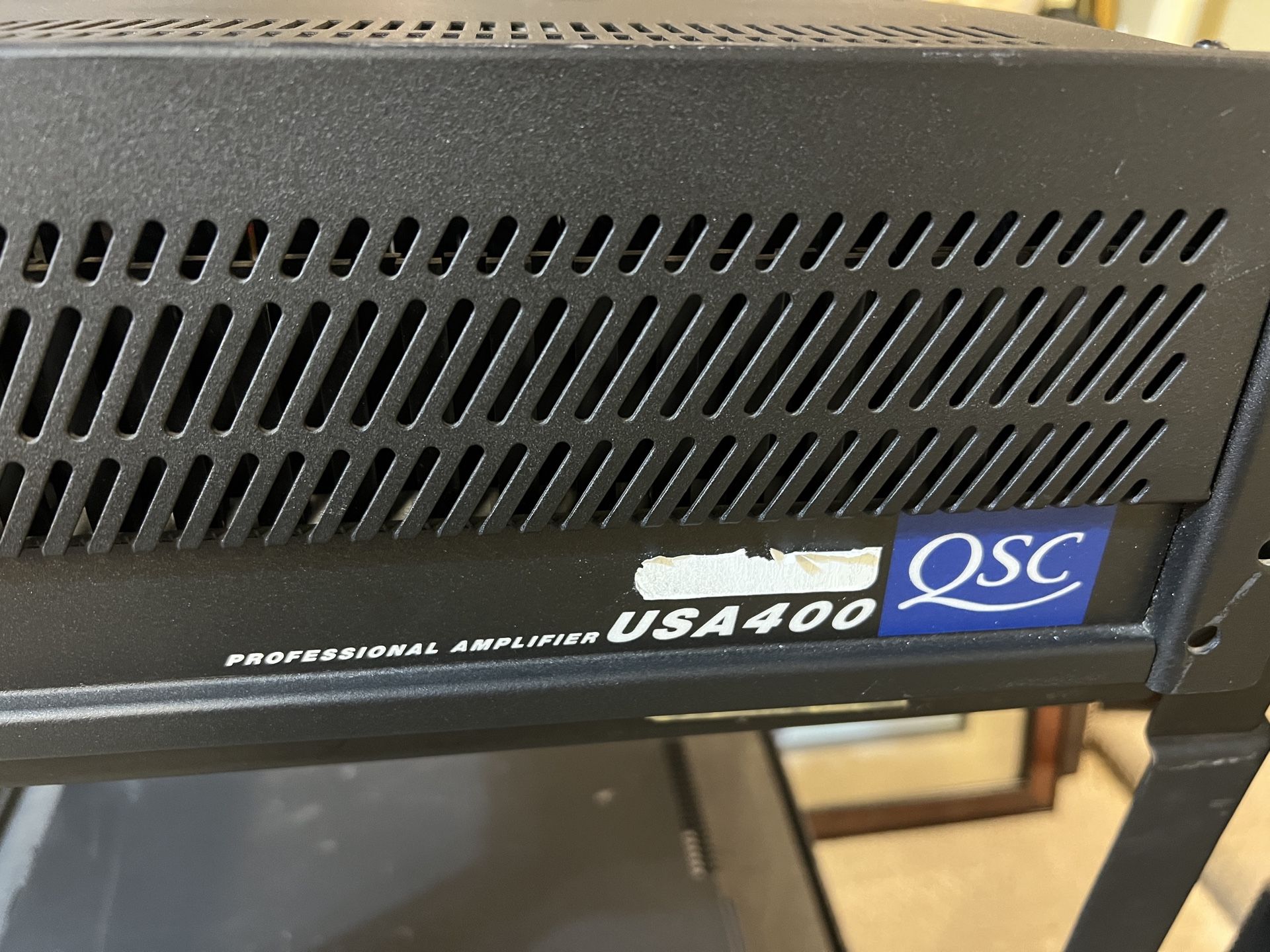 QSC USA 400 2-Channel Amplifier 