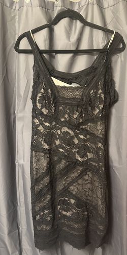 Nicole Miller Stretch Lace Cocktail Dress with Nude Lining and Keyhole Open Back - Size L - $50