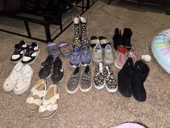 Girls Shoes Size 13c And 1y 