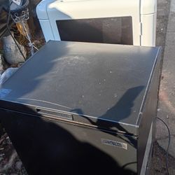 Working  Artic King Chest Freezer