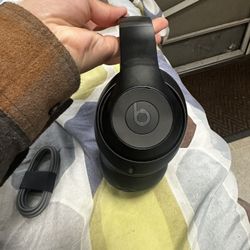 Selling Beats Studio Pros 
